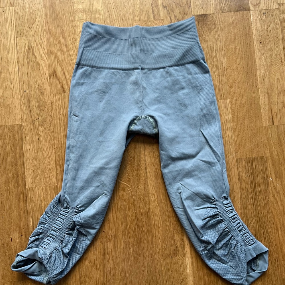 LULULEMON / The Class by Taryn Toomey leggings . Limited addition